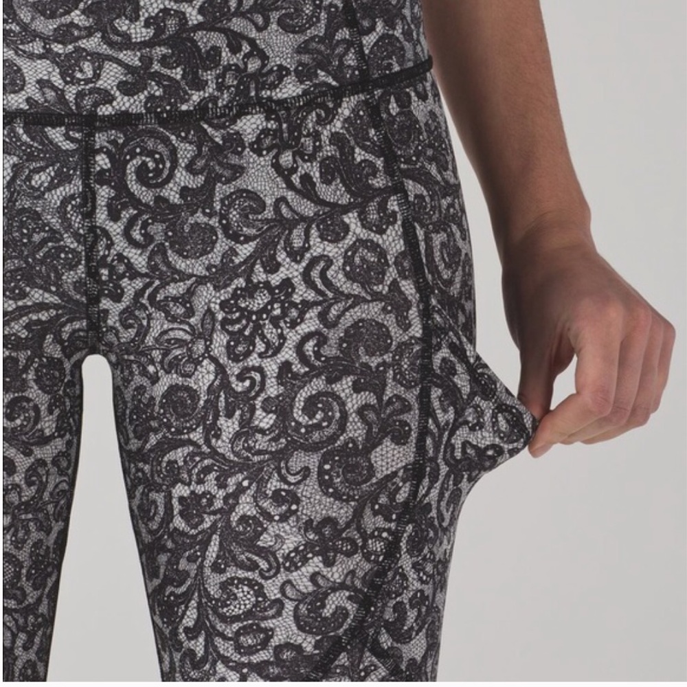 BOGO Lululemon black & white leggings